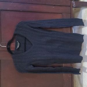 Womens vneck sweater